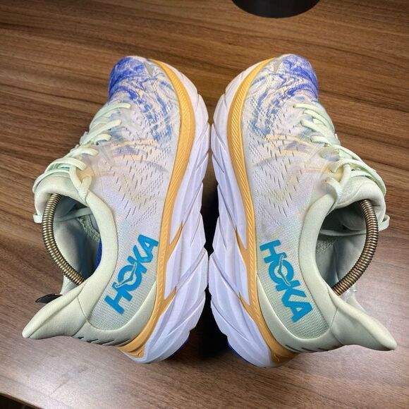HOKA ONE ONE CLIFTON 8 - Women’s Running Shoes - SIZE 9.5B - Picture 7 of 9